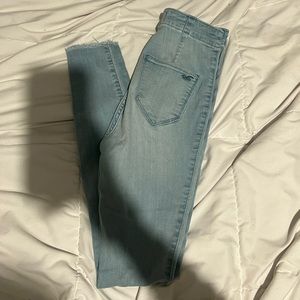 Light ripped skinny jeans